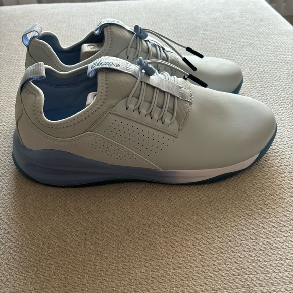 Clove Women’s Core Classic Grey Matter Slip Resistant Sneaker - Picture 13 of 16